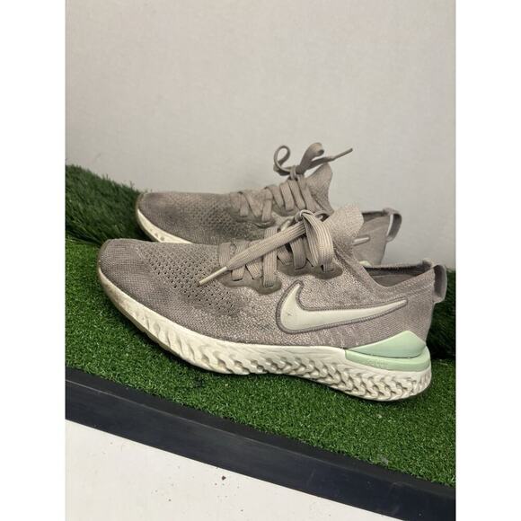 Nike Shoes Womens 7.5 US Epic React Flyknit 2 Moon Particle Marathon Sneakers - Picture 1 of 8